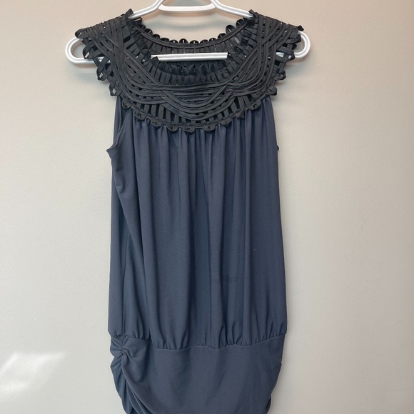 2/$15 🌱 Perception Concept Tunic Top - Picture 2 of 5